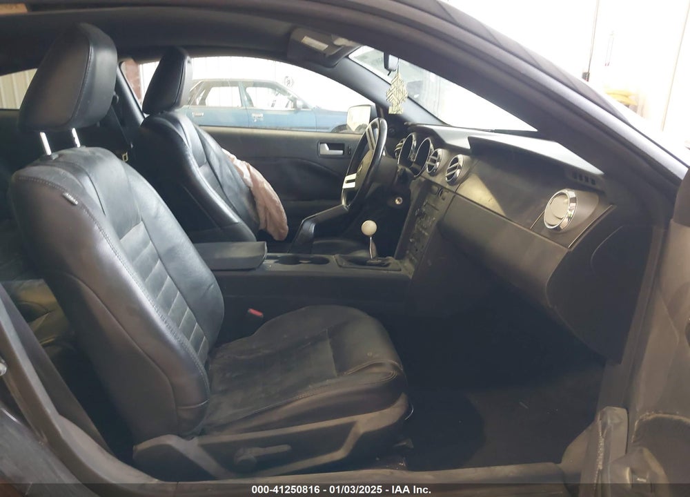 2007 FORD MUSTANG GT DELUXE/GT PREMIUM VIN: 1ZVHT82H375308513