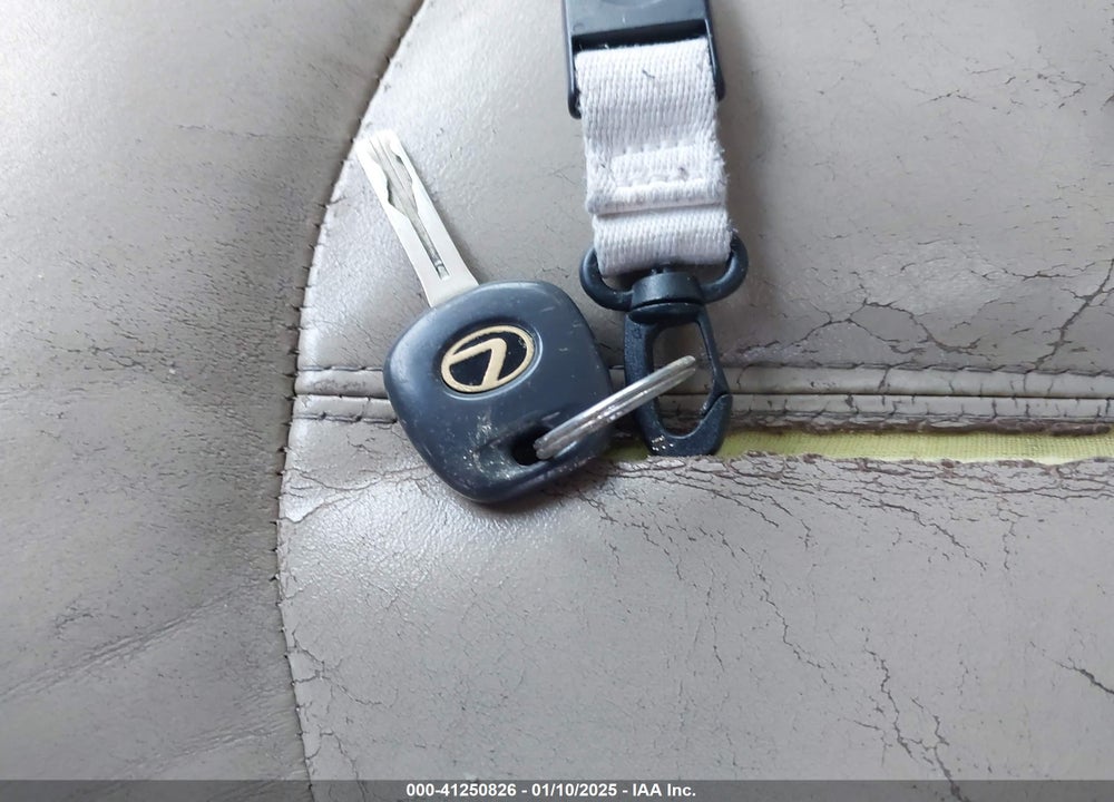 2001 LEXUS RX 300 VIN: JTJHF10U410230701