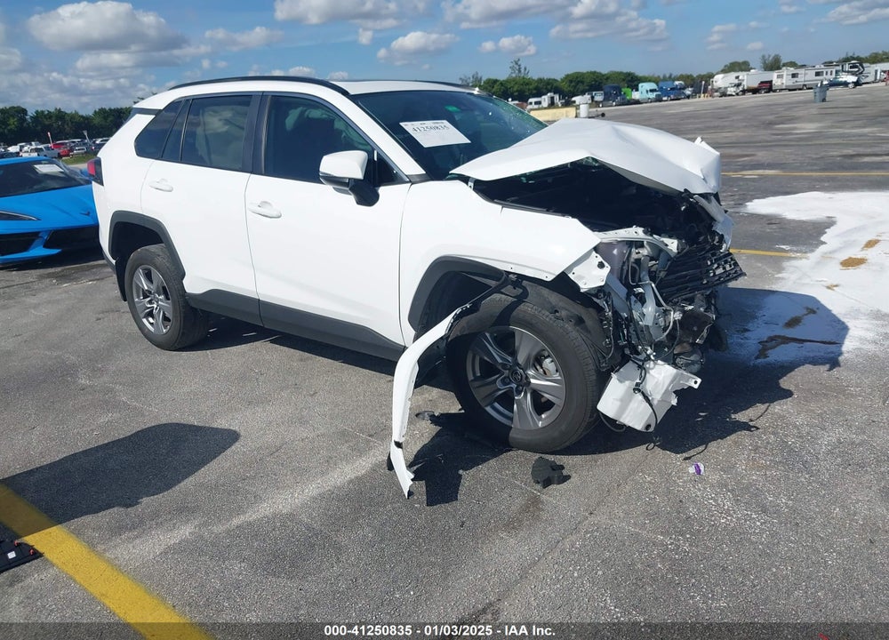 2024 TOYOTA RAV4 XLE VIN: 2T3W1RFVXRC267820
