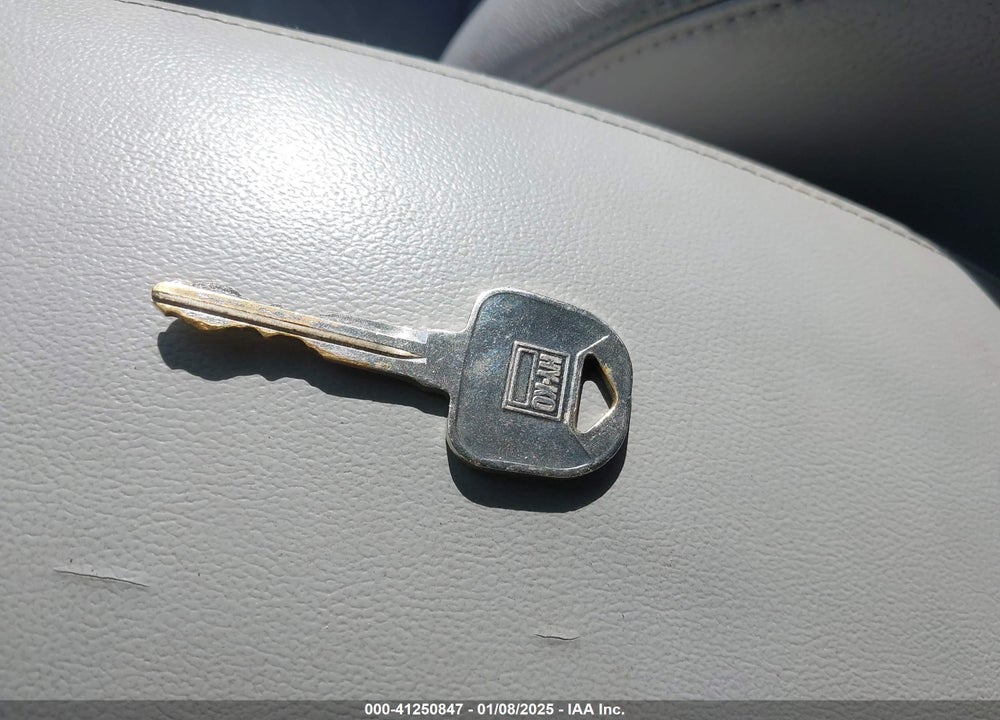 2008 HYUNDAI SONATA LIMITED/SE VIN: 5NPEU46CX8H330259