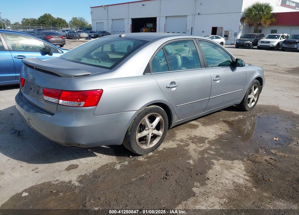 2008 HYUNDAI SONATA LIMITED/SE VIN: 5NPEU46CX8H330259