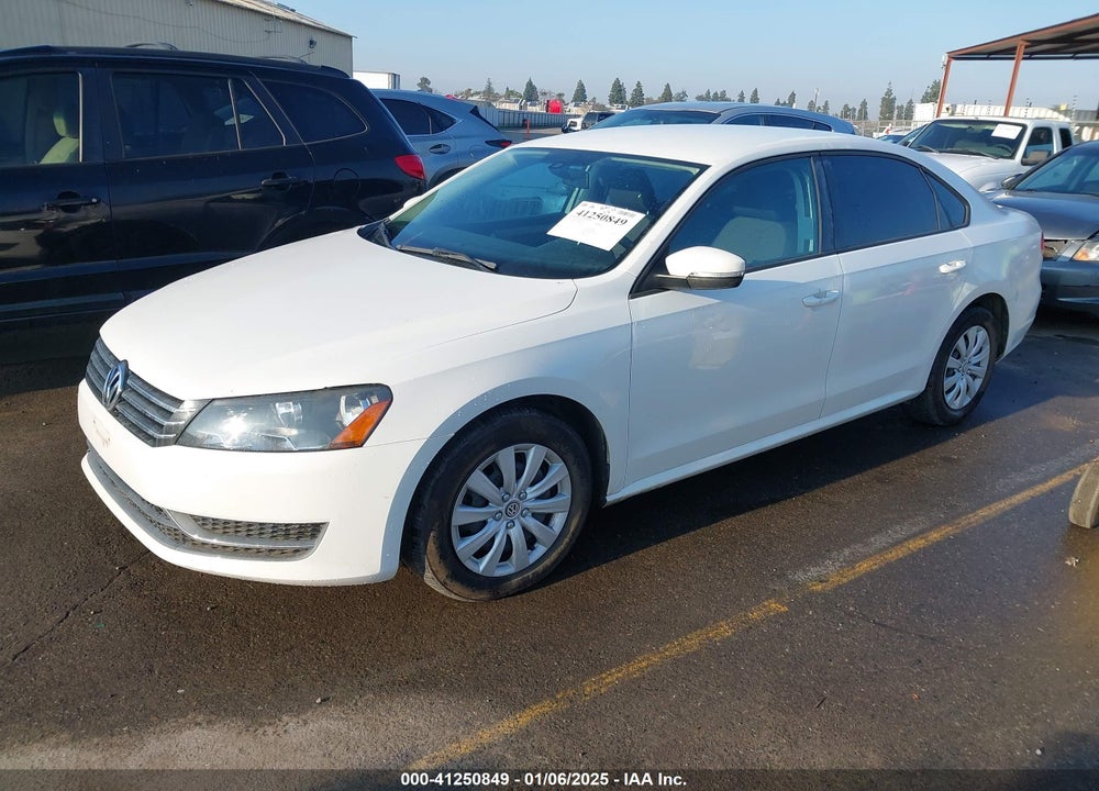 2014 VOLKSWAGEN PASSAT VIN: 1VWAP7A39EC010868