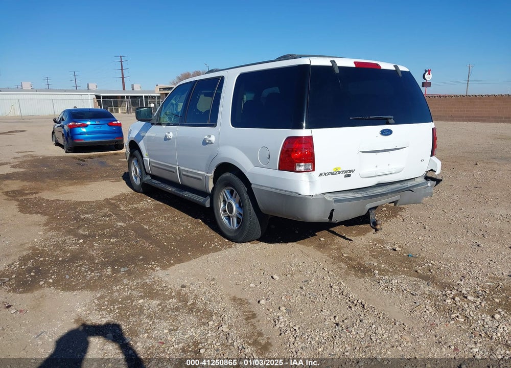 2003 FORD EXPEDITION XLT VIN: 1FMPU16L23LB21590