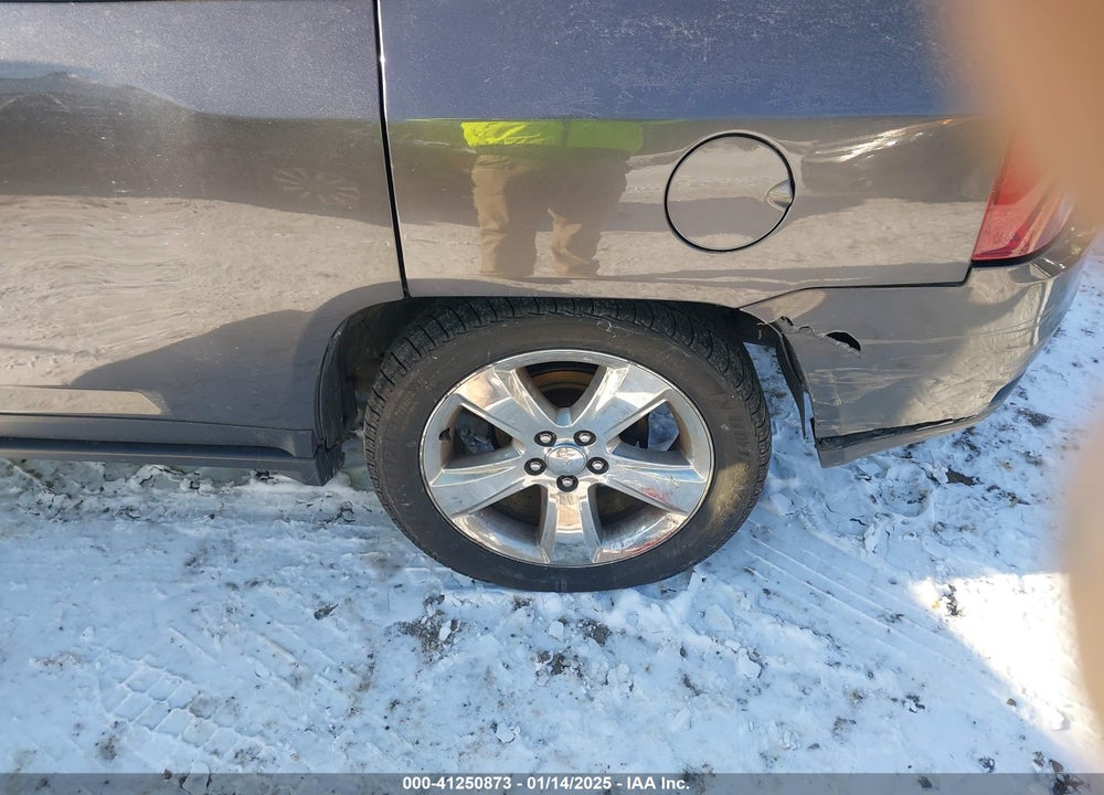 2014 JEEP COMPASS LATITUDE VIN: 1C4NJDEB5ED792277