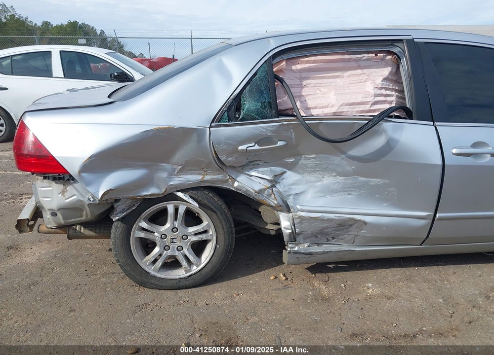 2006 HONDA ACCORD 2.4 SE VIN: 1HGCM56396A130590