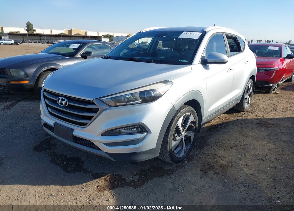 2016 HYUNDAI TUCSON VIN: KM8J33A20GU152145
