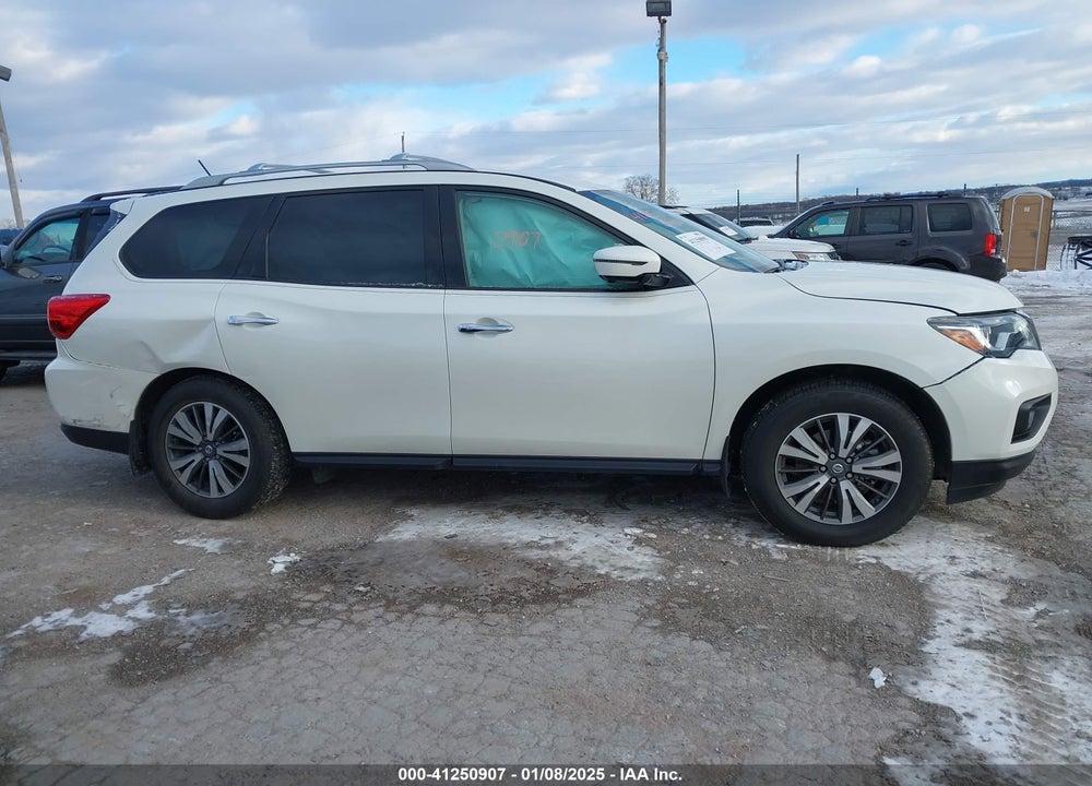 2017 NISSAN PATHFINDER SL VIN: 5N1DR2MM6HC909463