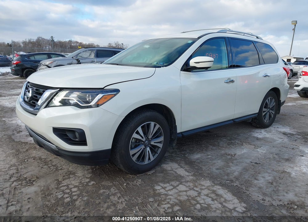 2017 NISSAN PATHFINDER SL VIN: 5N1DR2MM6HC909463