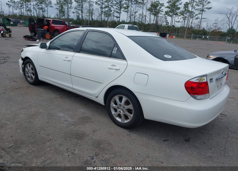 2005 TOYOTA CAMRY XLE V6 VIN: 4T1BF30K05U085668