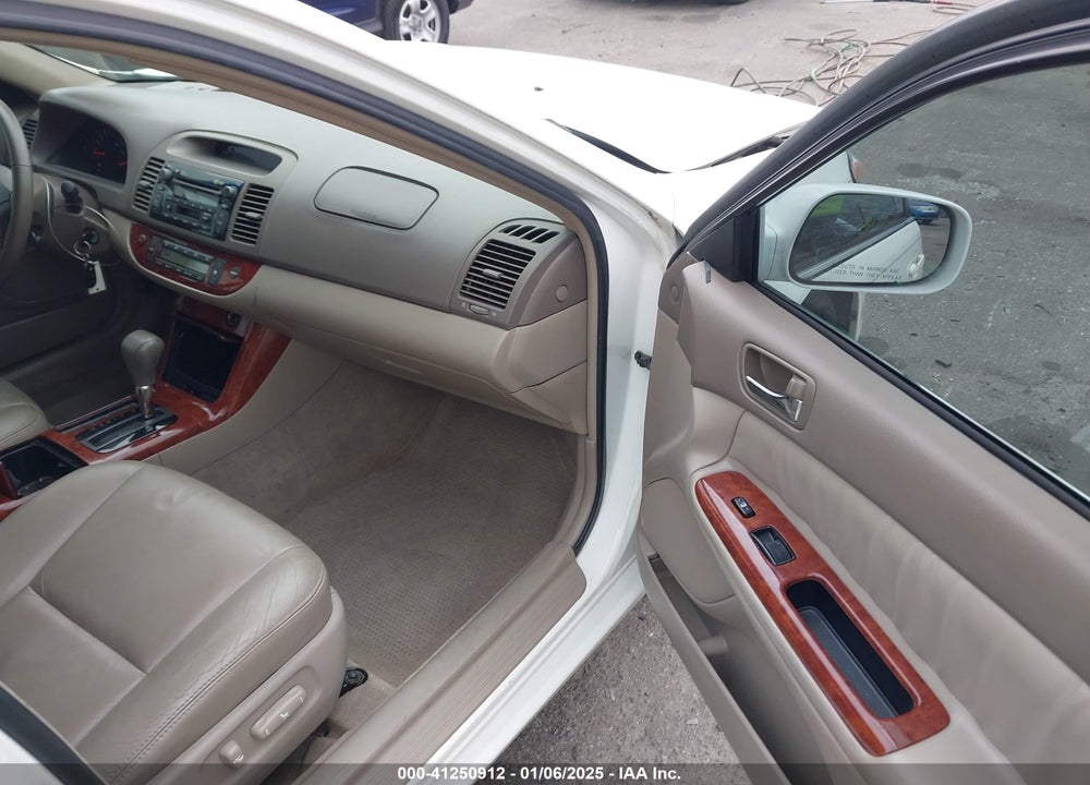 2005 TOYOTA CAMRY XLE V6 VIN: 4T1BF30K05U085668