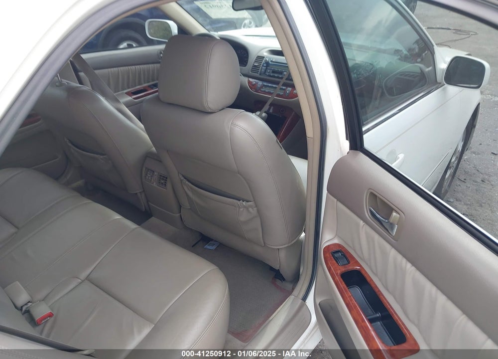 2005 TOYOTA CAMRY XLE V6 VIN: 4T1BF30K05U085668