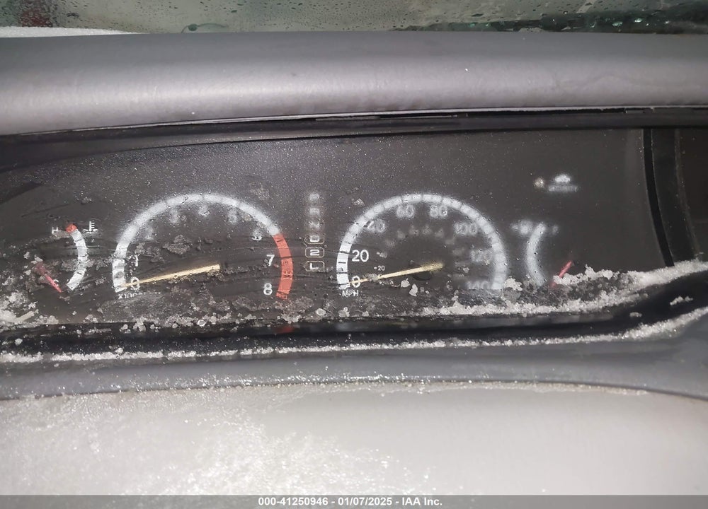 2000 TOYOTA AVALON XLS VIN: 4T1BF28B5YU024335