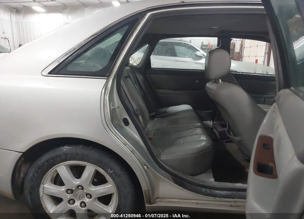 2000 TOYOTA AVALON XLS VIN: 4T1BF28B5YU024335