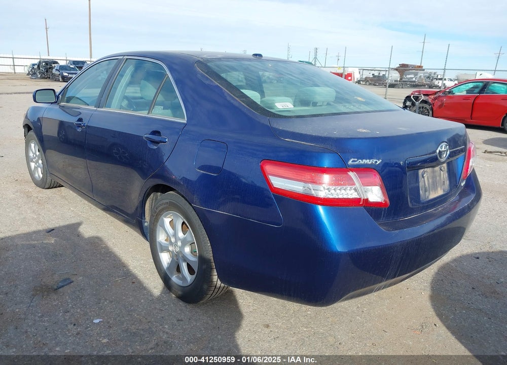 2011 TOYOTA CAMRY LE VIN: 4T1BF3EK3BU676551