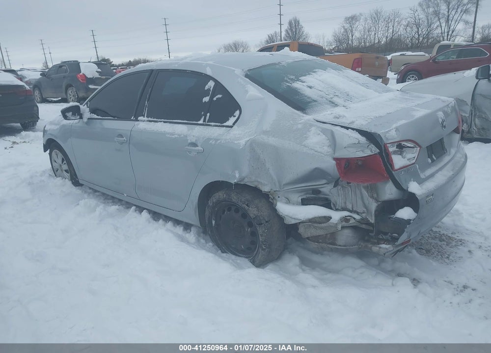 2012 VOLKSWAGEN JETTA 2.0L S VIN: 3VW2K7AJ8CM398219