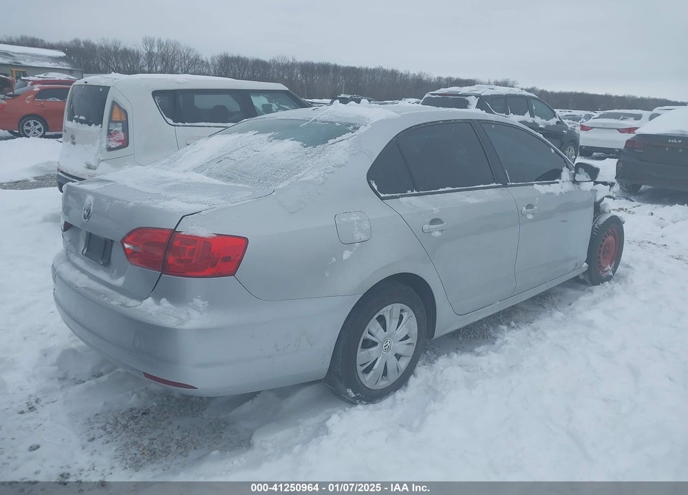 2012 VOLKSWAGEN JETTA 2.0L S VIN: 3VW2K7AJ8CM398219