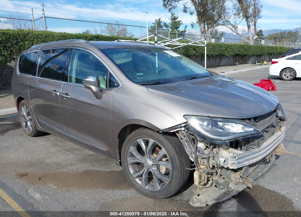 2017 CHRYSLER PACIFICA LIMITED VIN: 2C4RC1GG1HR679205