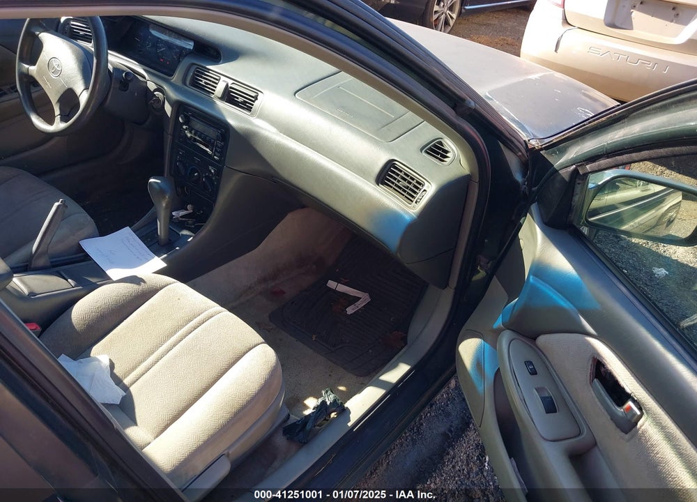 2000 TOYOTA CAMRY CE VIN: 4T1BG22K4YU652537