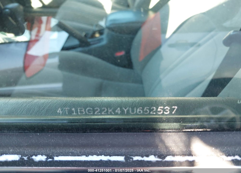 2000 TOYOTA CAMRY CE VIN: 4T1BG22K4YU652537
