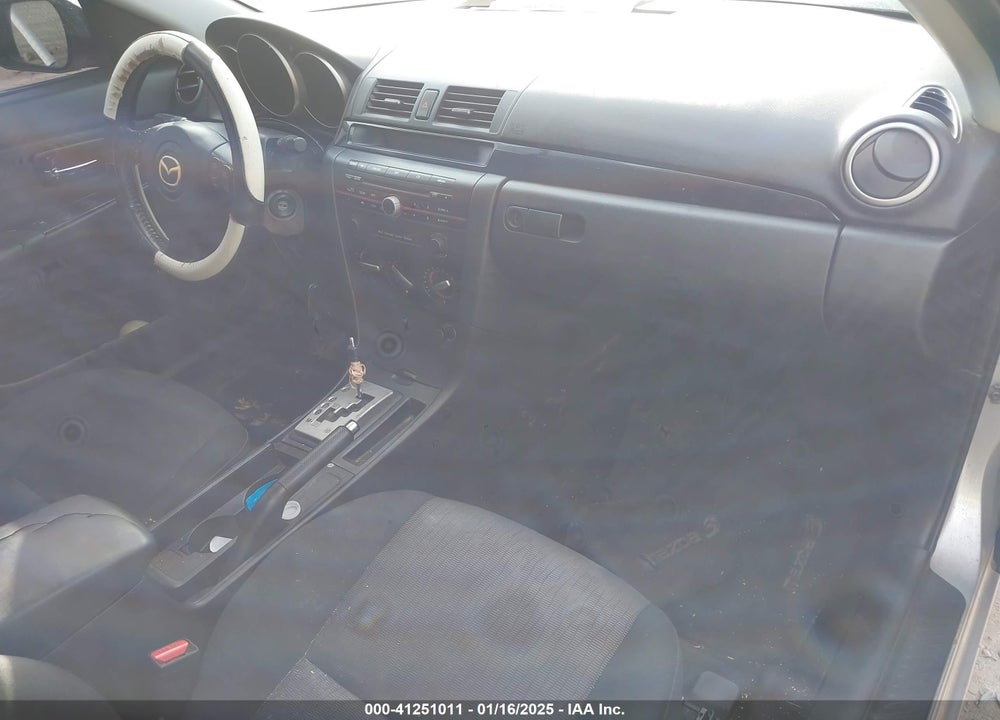 2008 MAZDA MAZDA3 VIN: JM1BK32G281145576
