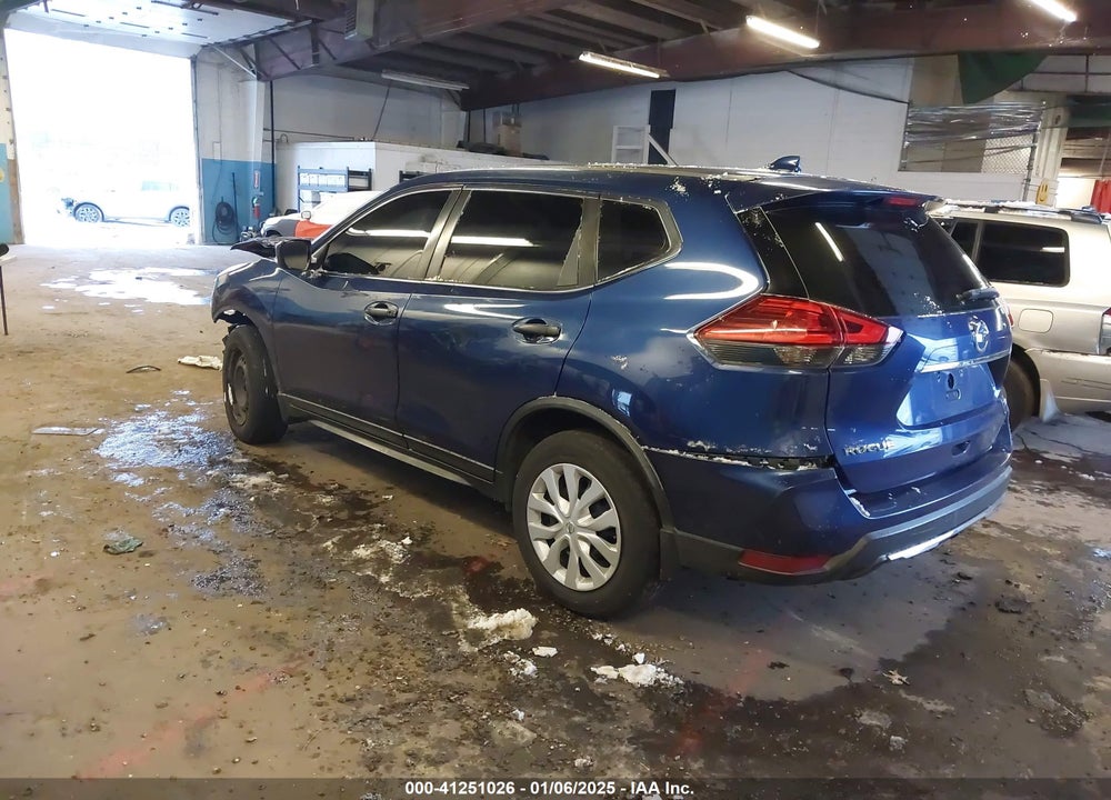 2017 NISSAN ROGUE VIN: JN8AT2MV3HW001976