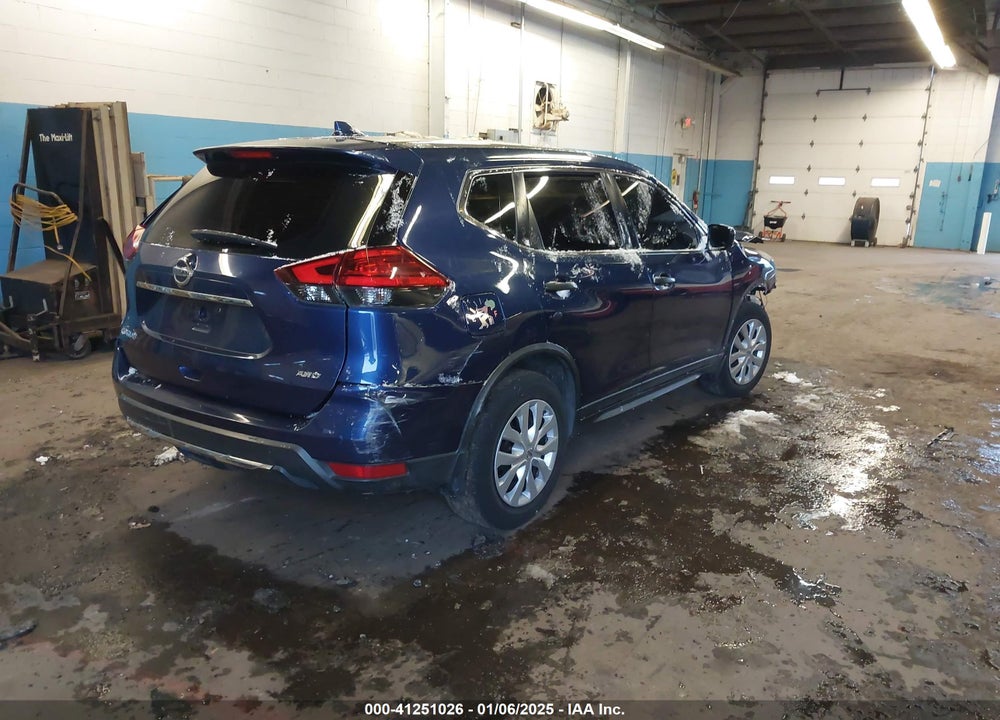 2017 NISSAN ROGUE VIN: JN8AT2MV3HW001976