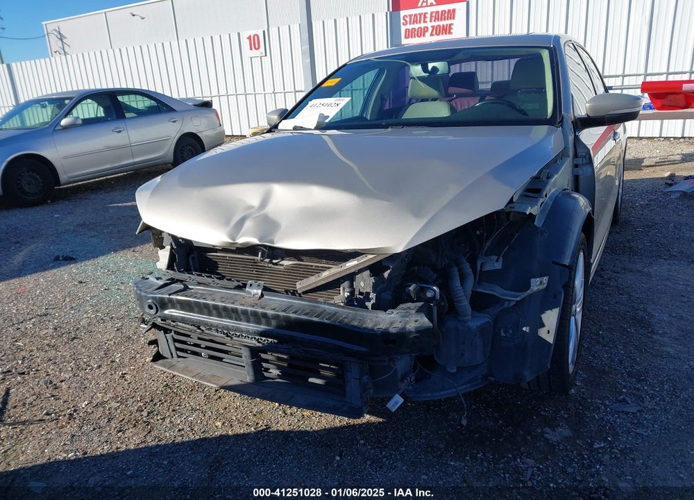 2015 VOLKSWAGEN JETTA 2.0L TDI SEL VIN: 3VWLA7AJ9FM306398