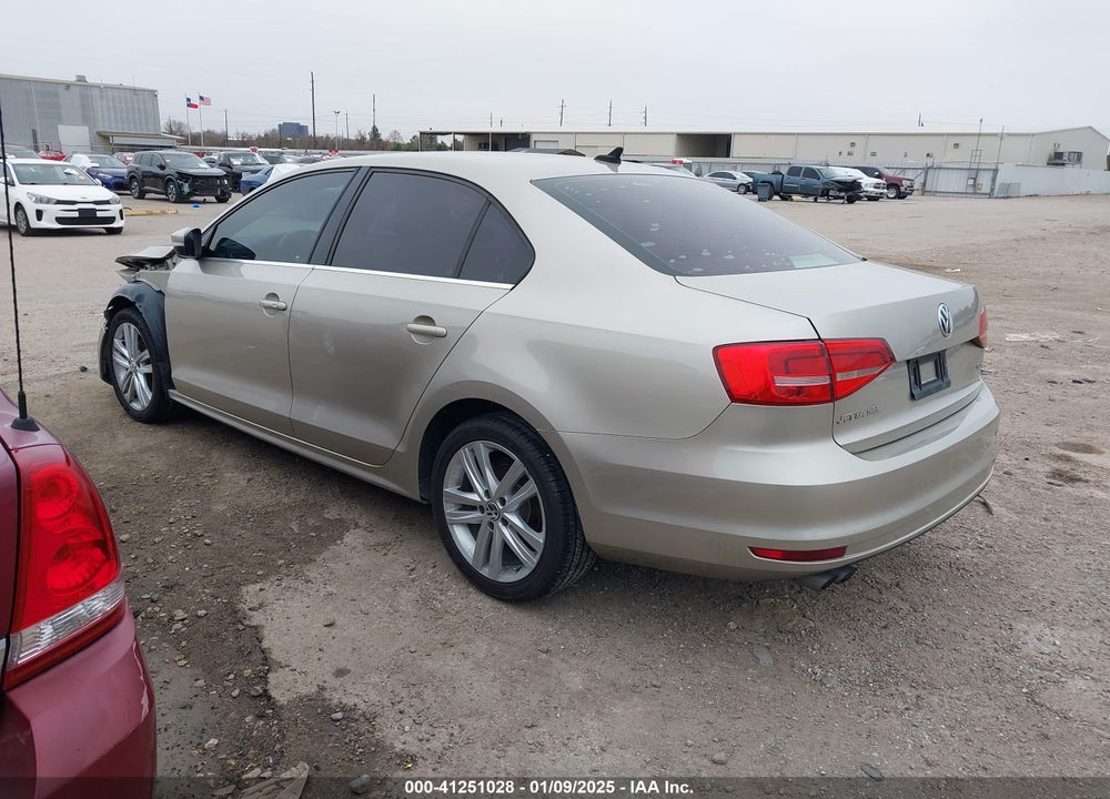 2015 VOLKSWAGEN JETTA 2.0L TDI SEL VIN: 3VWLA7AJ9FM306398