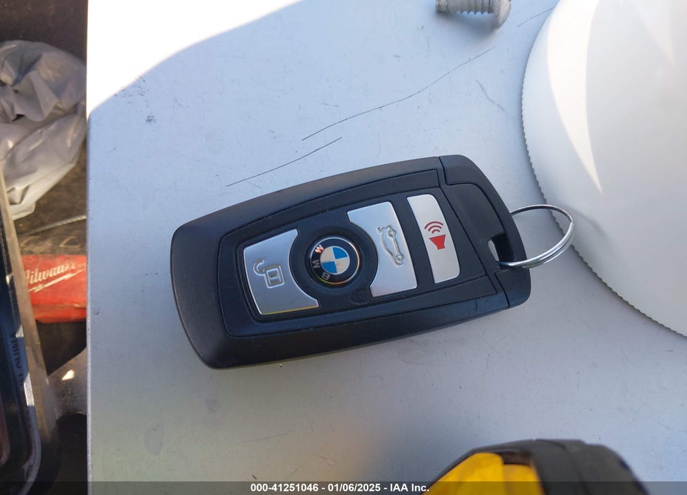 2018 BMW 320I VIN: WBA8E1G52JNU93645