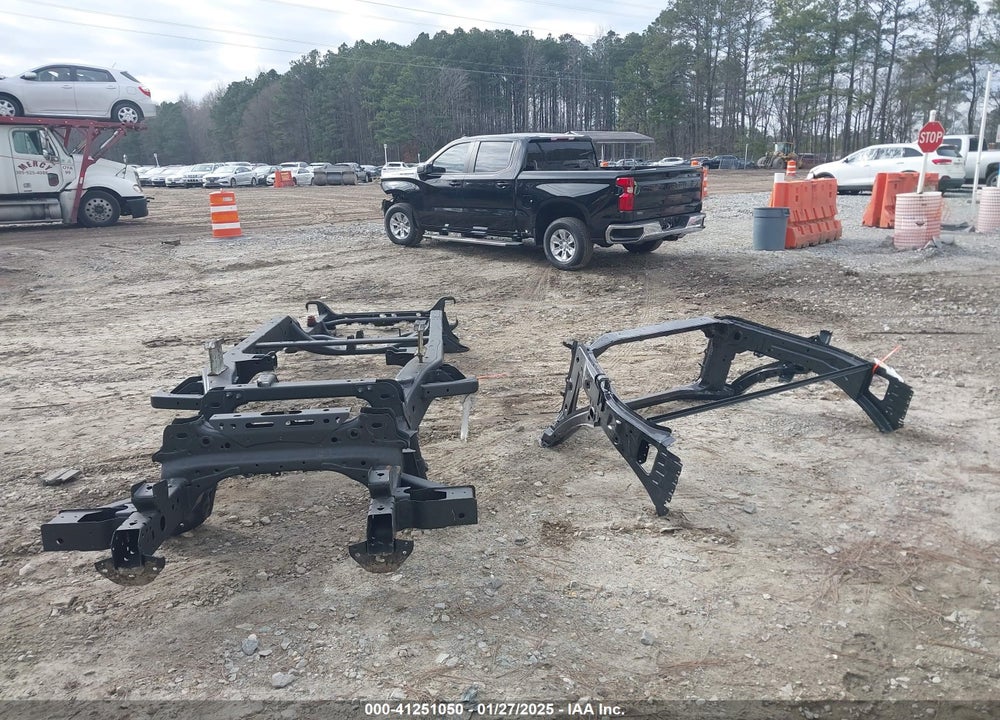 2022 CHEVROLET SILVERADO 1500 VIN: 1GCPACEK1NZ645881