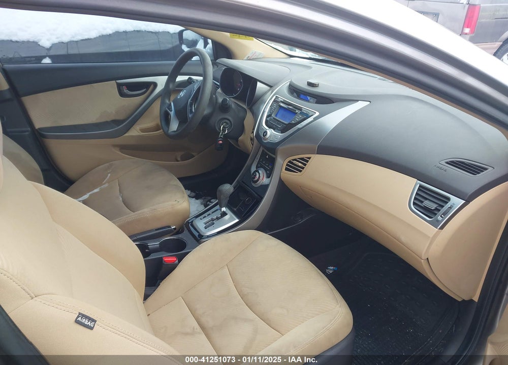2012 HYUNDAI ELANTRA VIN: 5NPDH4AEXCH142066