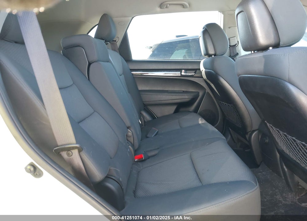 2012 KIA SORENTO LX VIN: 5XYKT3A6XCG254351