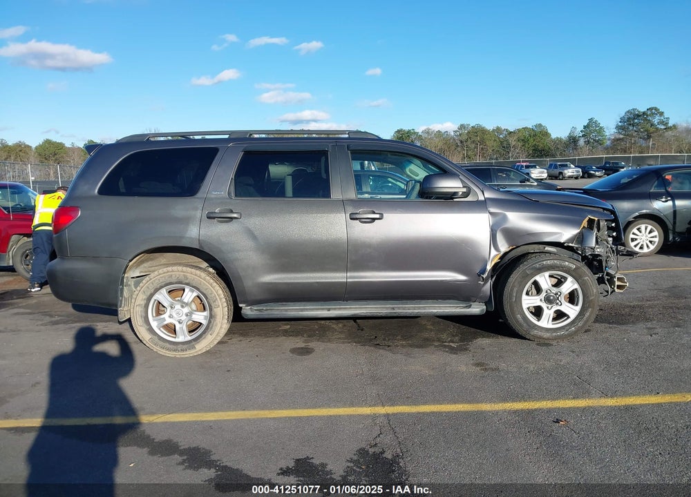 2011 TOYOTA SEQUOIA SR5 5.7L V8 VIN: 5TDBY5G16BS046557