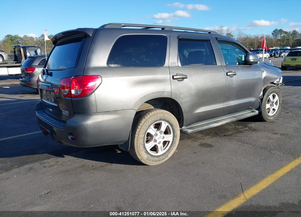 2011 TOYOTA SEQUOIA SR5 5.7L V8 VIN: 5TDBY5G16BS046557