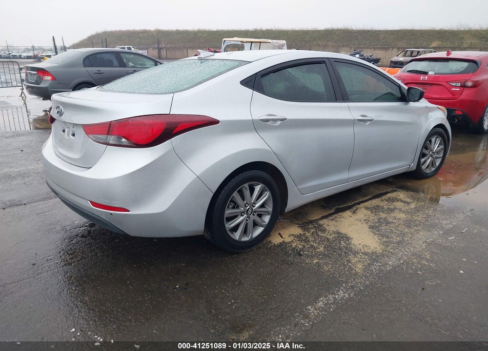 2016 HYUNDAI ELANTRA VIN: 5NPDH4AEXGH706367