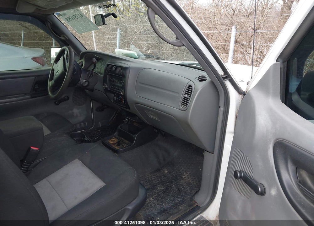 2011 FORD RANGER XL VIN: 1FTKR1ED4BPA17801