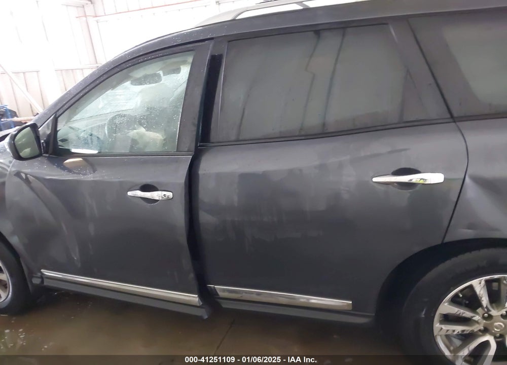 2013 NISSAN PATHFINDER VIN: 5N1AR2MN1DC647521
