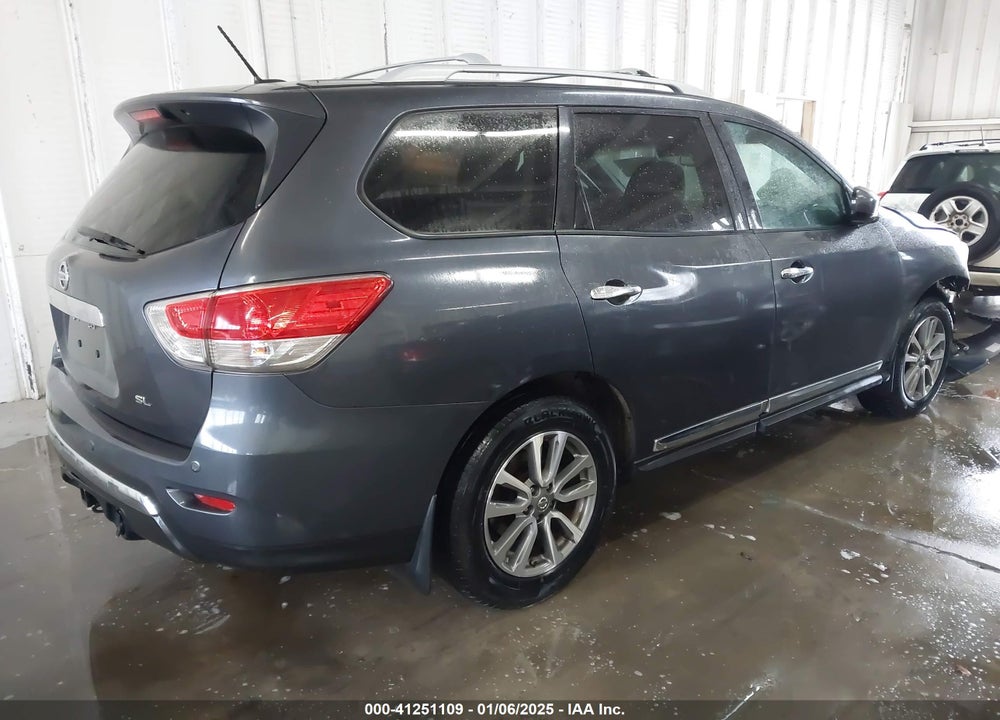 2013 NISSAN PATHFINDER VIN: 5N1AR2MN1DC647521