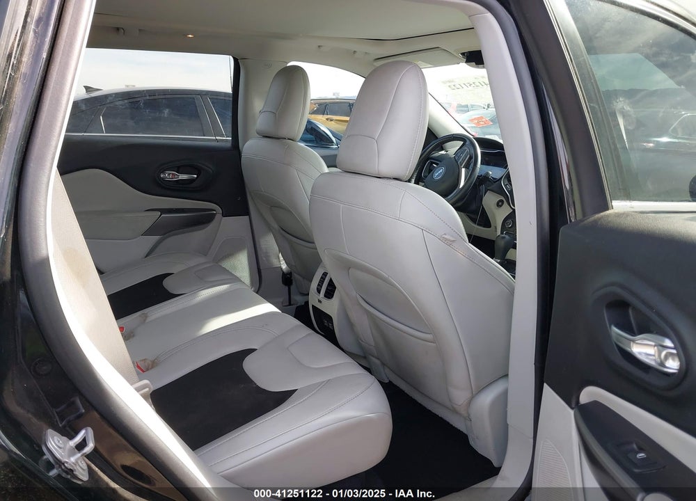 2021 JEEP CHEROKEE LATITUDE PLUS VIN: 1C4PJMLB6MD188750