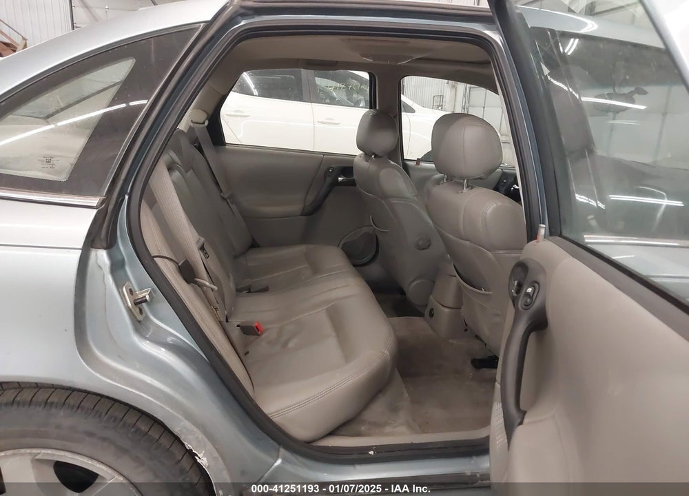 2005 SATURN L300 VIN: 1G8JD54R15Y501528
