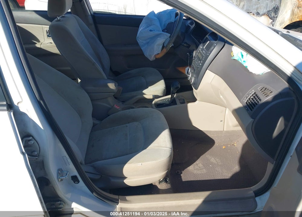2009 KIA SPECTRA VIN: KNAFE221595596037