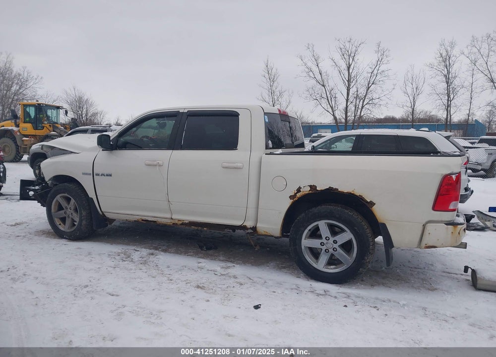 2009 DODGE RAM 1500 VIN: 1D3HB13T09S815512