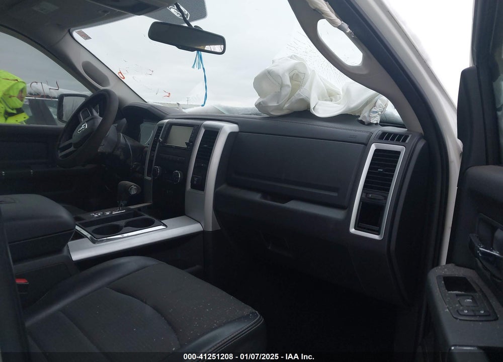 2009 DODGE RAM 1500 VIN: 1D3HB13T09S815512