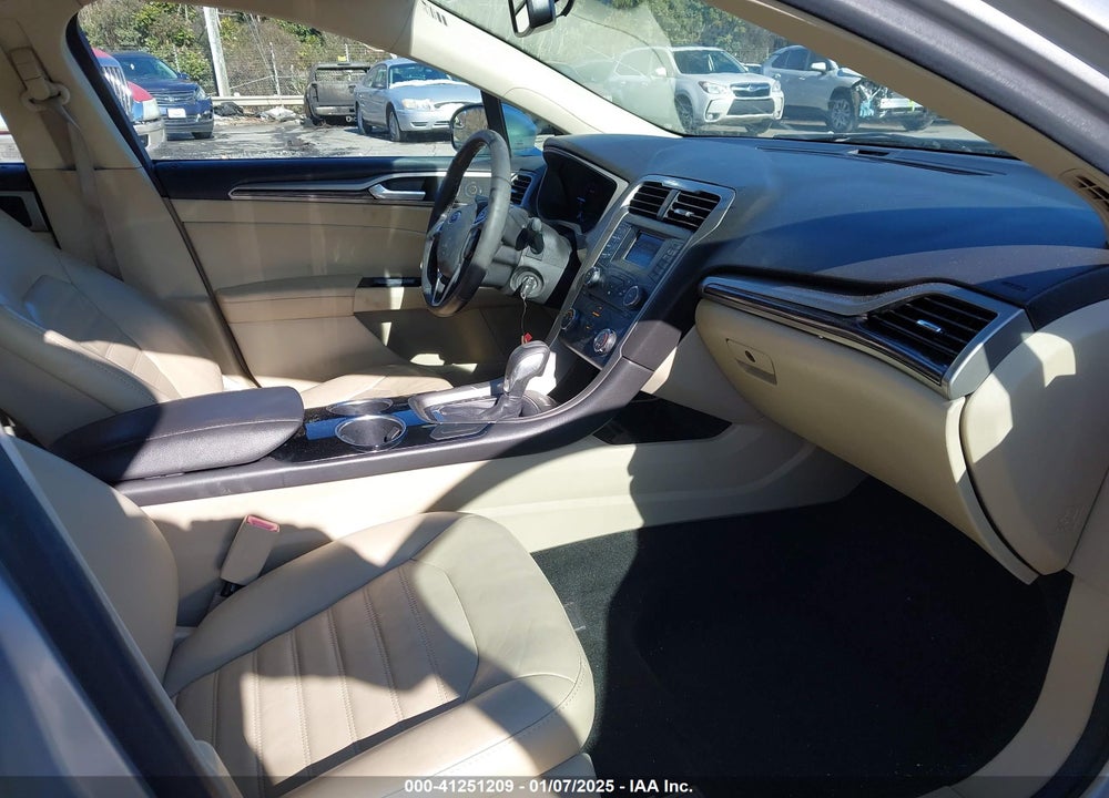 2013 FORD FUSION VIN: 3FA6P0HR2DR268097