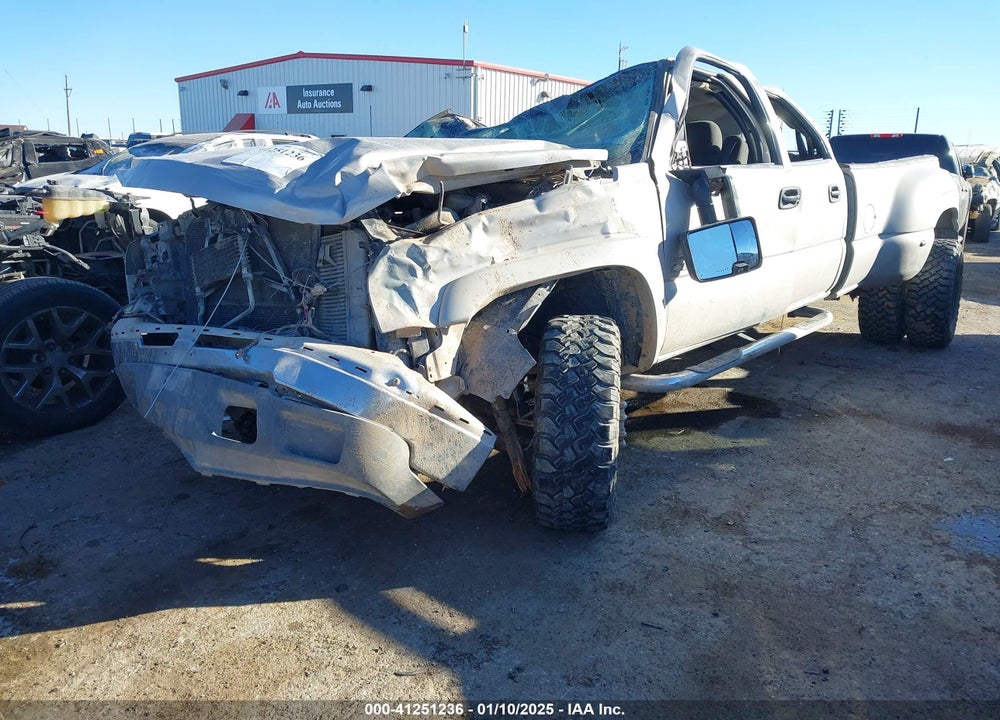 2005 CHEVROLET SILVERADO 3500 LS VIN: 1GCJK332X5F938539