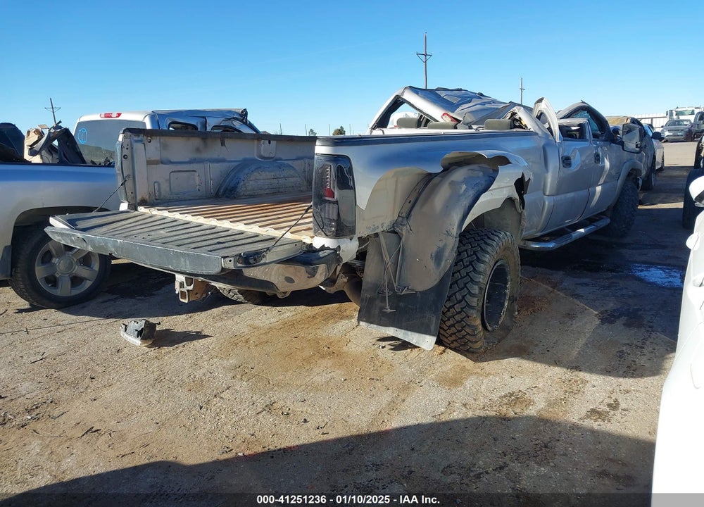 2005 CHEVROLET SILVERADO 3500 LS VIN: 1GCJK332X5F938539