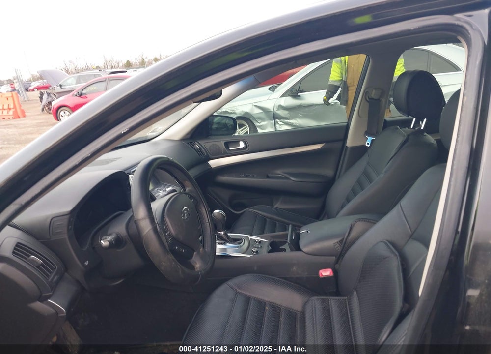 2015 INFINITI Q40 VIN: JN1CV6ARXFM524694