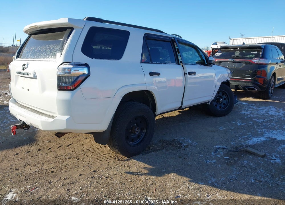 2016 TOYOTA 4RUNNER SR5 VIN: JTEBU5JR5G5320138