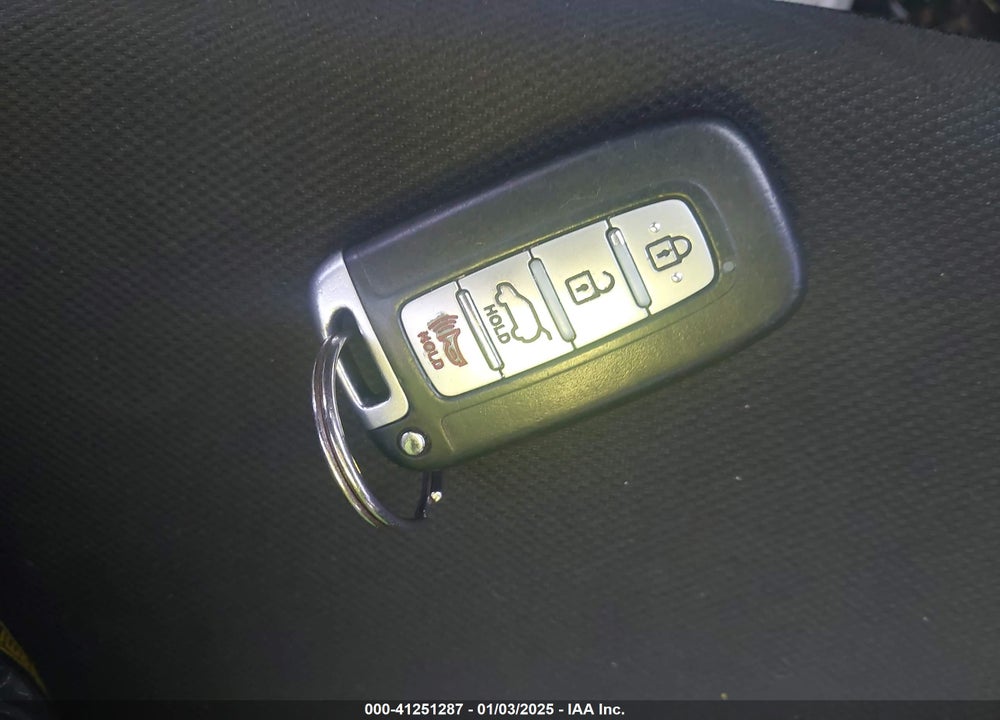 2013 HYUNDAI VELOSTER VIN: KMHTC6AD7DU134703