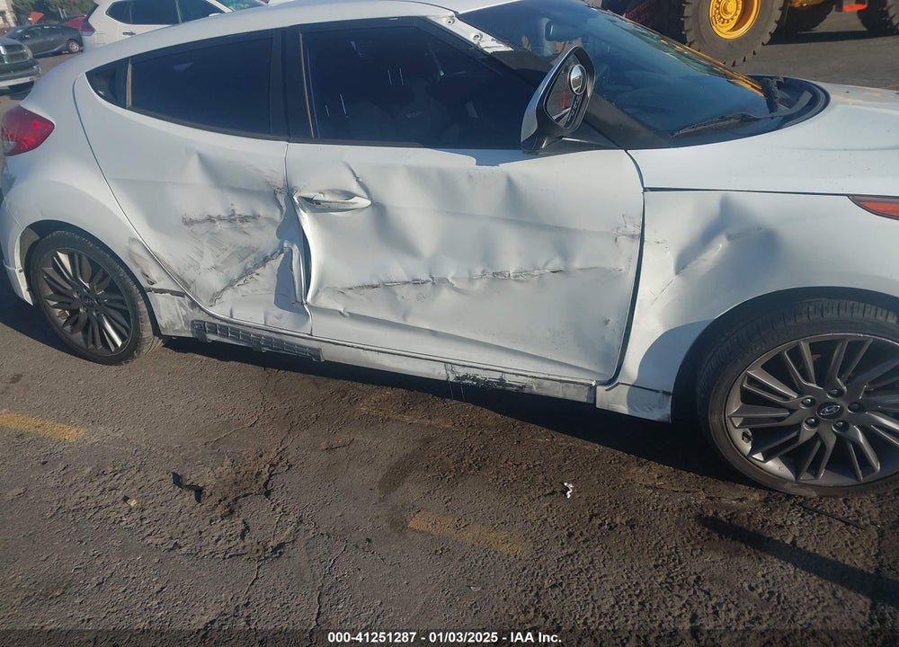 2013 HYUNDAI VELOSTER VIN: KMHTC6AD7DU134703